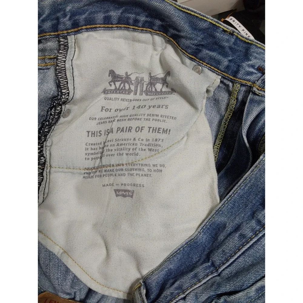 Levis Mens Straight Leg Denim Jeans Light Wash‎ Blue 34x32 Made in Mexico